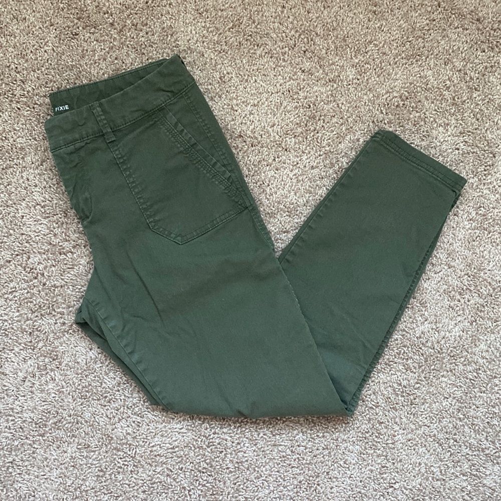 Old Navy Pixie Chinos